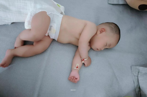 博尔塔拉宝宝高烧怎么处理