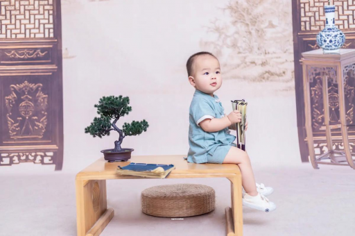 博尔塔拉宝宝眼袋发黑
